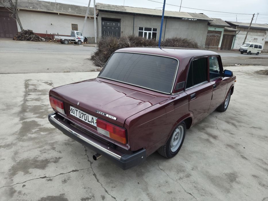 Lada 2107 Sotiladi