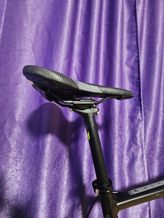 Cursieră  CUBE  ATTAIN 58 - Shimano 105 2x11-Roti Vision-stare f. buna