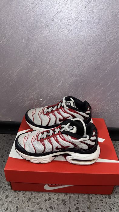 Nike TN  оригинални детски маратонки- 28