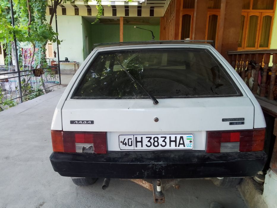 Lada 2108 sotiladi