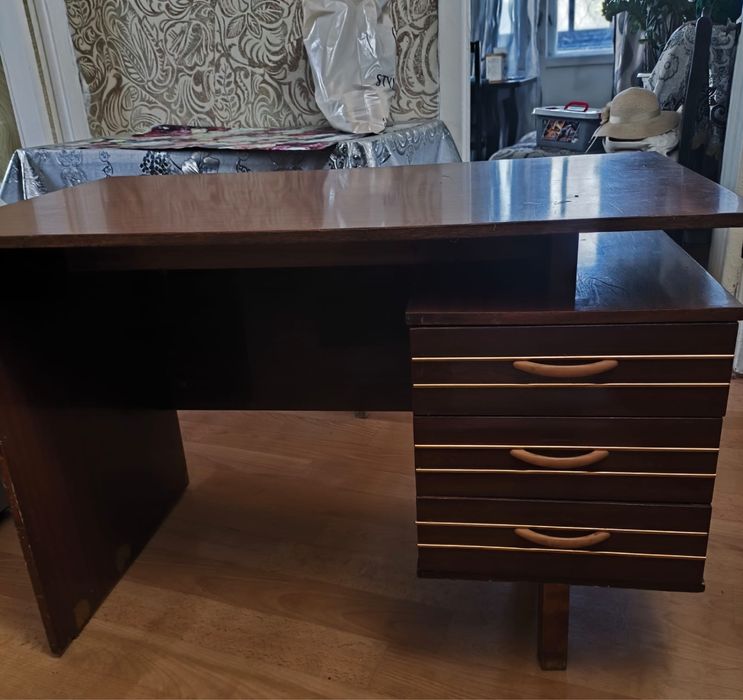 Продам советский стол