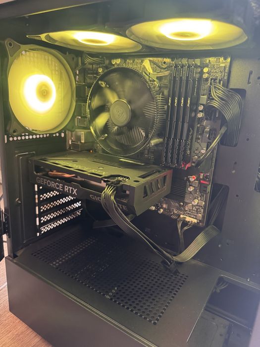 ГЕЙМИНГ КОМПЮТЪР - 4060 / I5 13400 / 48GB RAM