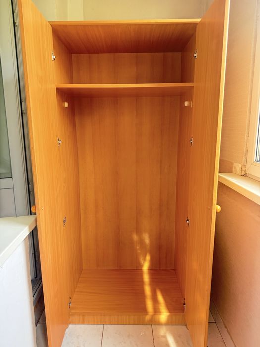 Платяной шкаф в офис