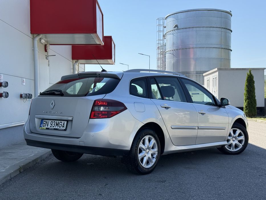 RENAULT Laguna 2010 — imagine 4