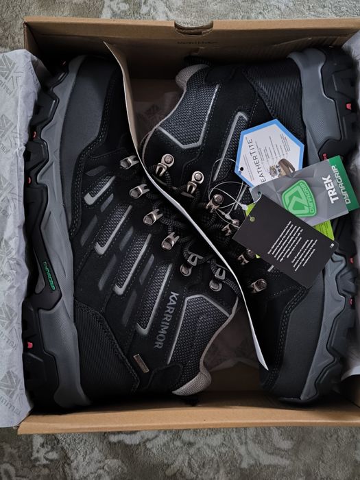 Vând ghete Karrimor impermeabile