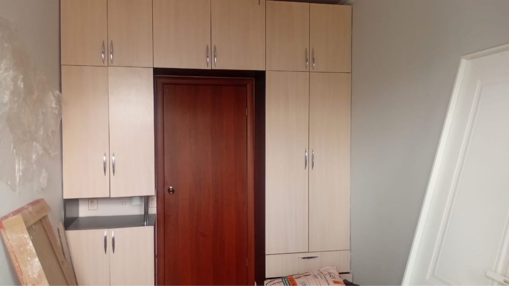 Шкаф в отличном состояний