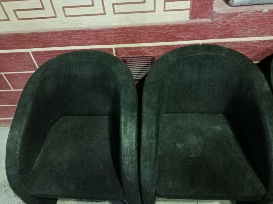 Продаются кресла 3 штуки в среднее отличном состоянии