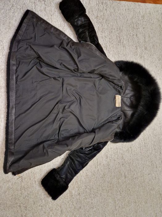 Продам куртку на пуху