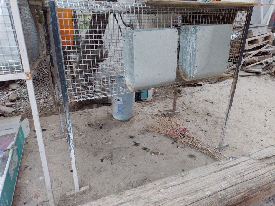 Нержавеющая клетка для кроликов