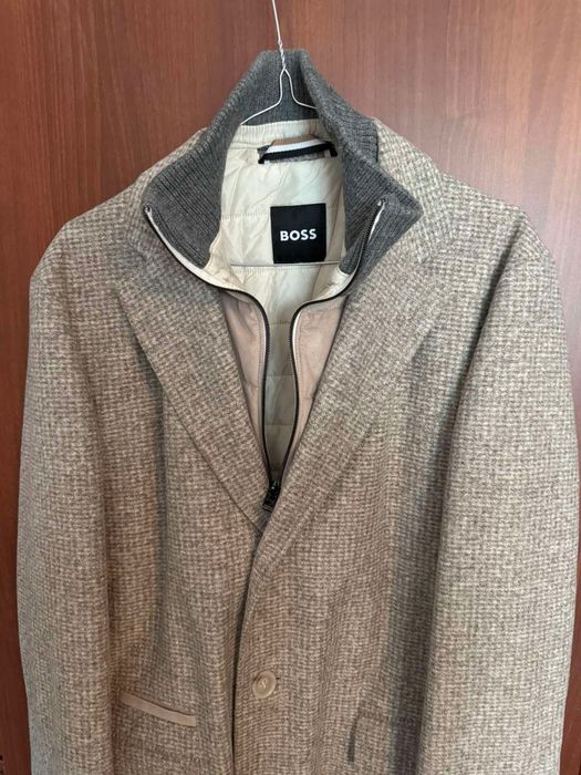 Вълнено палто BOSS - размер 48/М
