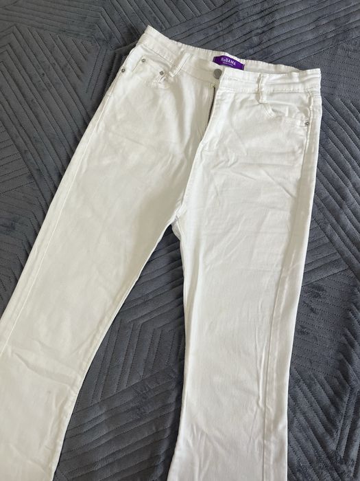 Продаю новые джинсы клеш