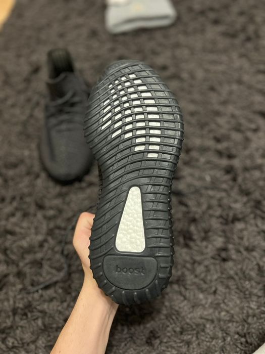 Yeezy 350 black reflective