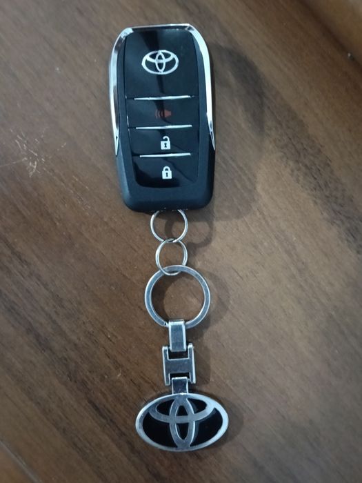 Тайота хайландер 2018год,7-мест,2,7обем