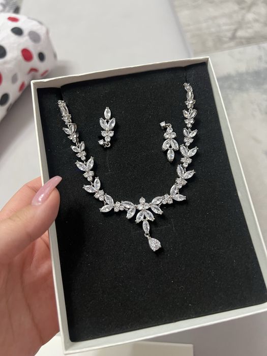 Продам свадебное украшение невесты