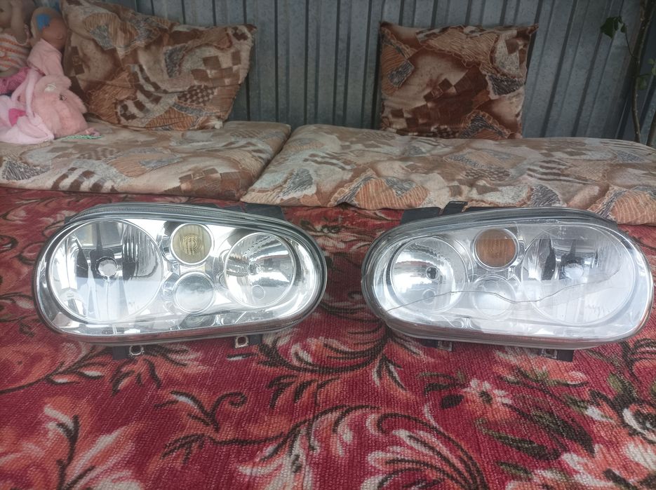 Продам оригинальные фары Фольксваген гольф 4