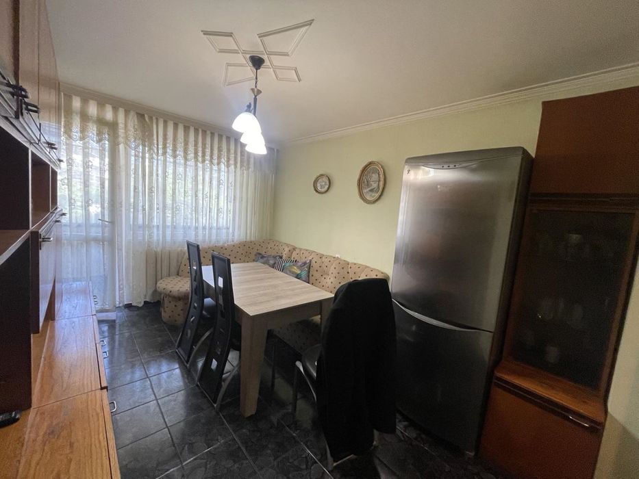 Продава се Тристаен апартамент в София, Надежда 2 - 95 кв.м за 2179 €/кв.м - Снимка #11