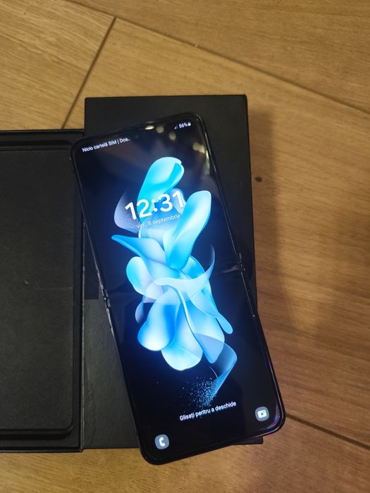 Samsung Galaxy Z Flip4