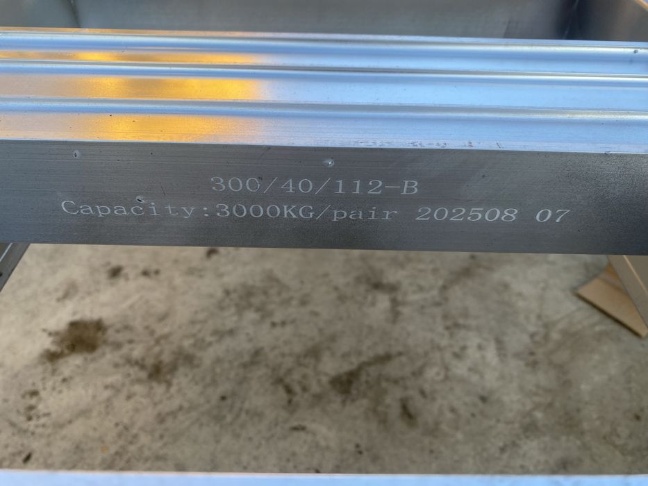 Алуминиави пътеки  за товаряне на строителна текника. 3 м