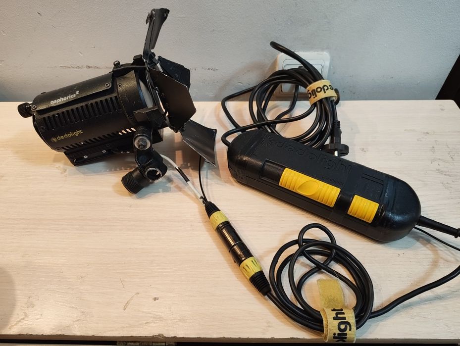 Световой прибор Dedolight