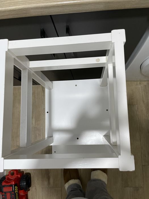 Кула Монтесори помощна за деца