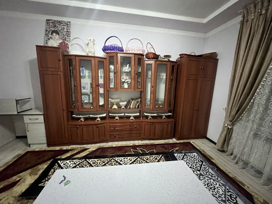 Продам стенка цена догавримся