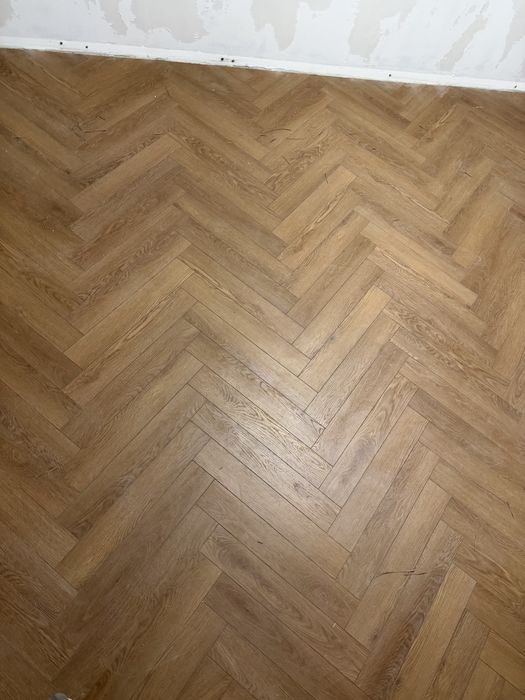 Укладка ламината установка плинтуса