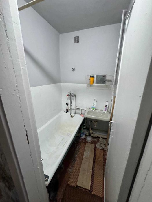 сдается в аренду квартира 3 Комнтная квартира семя или студентам