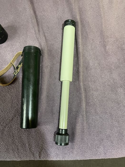 Стар Украински бинокъл турист 4 10х30