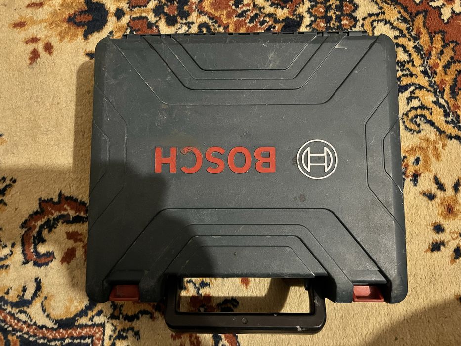Продам шуруповерт BOSCH