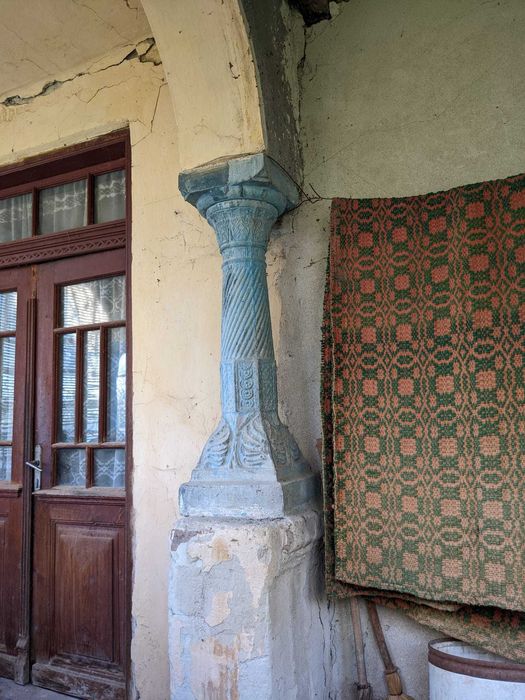 vand casa com Lungesti jud Valcea