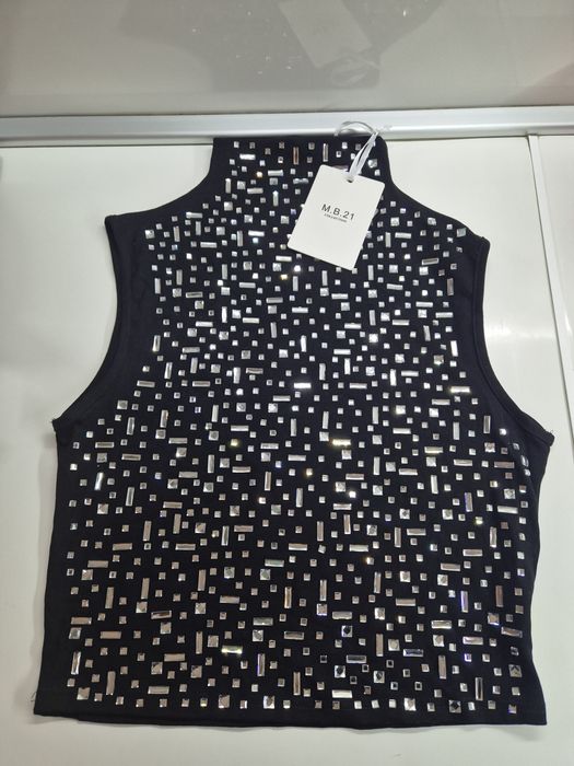 Черен потник с камъни блестящ