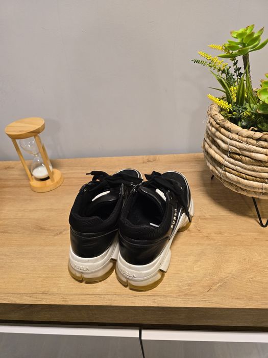 Маратонки Furla 36 номер