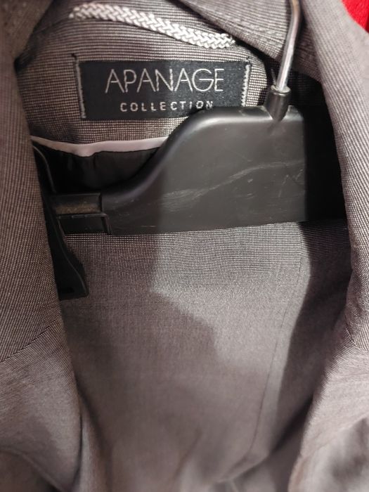 Vând costum dama Marimea 42