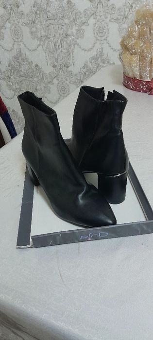 Кожаная полусапожка турецкая в отличном состоянии 40размер