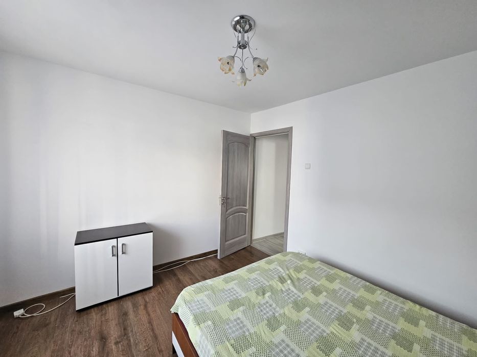 De Vânzare – Apartament 2 Camere, Parter
Str. 13 Decembrie, Fălticeni