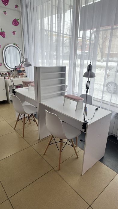 Стол для маникюра!