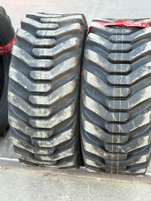 Шины для мини екскаватор 12-16.5 в ассортименте