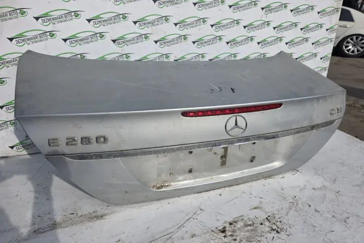 Haion Hayon Capota Portbagaj Mercedes-Benz E-Class