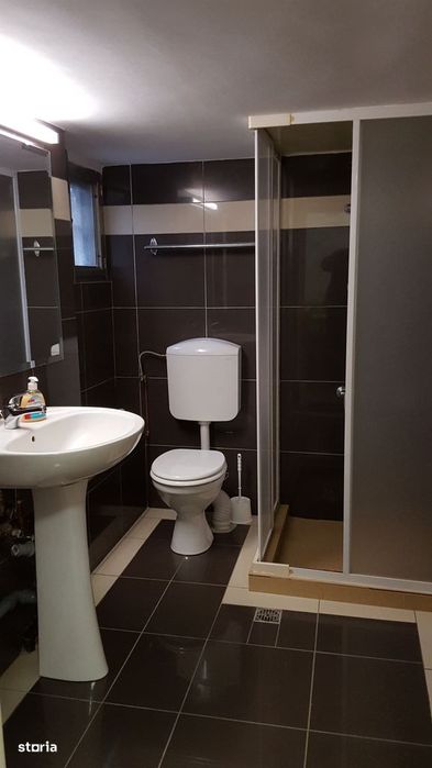 Apartament 3 camere la parter langa Parcul Sub Arini strada Rennes