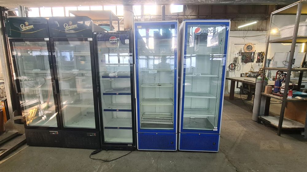 Vitrine verticale ca Noi / FRIGIDERE Albe / Echipament Horeca second /