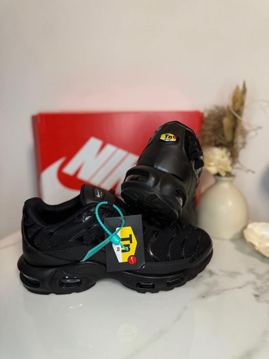 Nike TN Full Black
