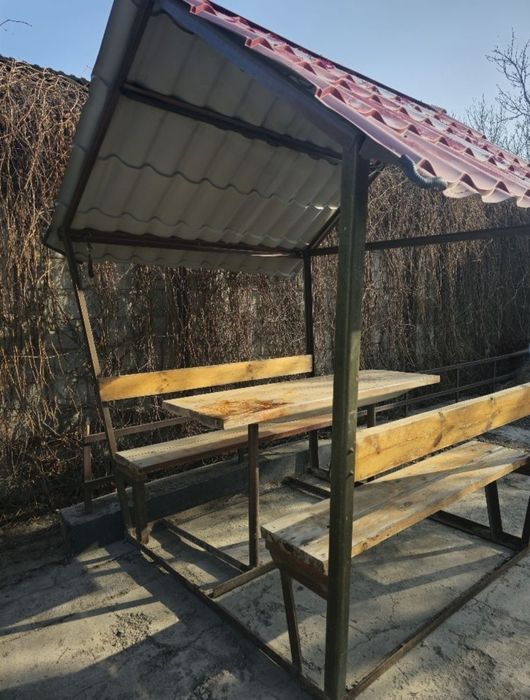 уличная домашняя беседка