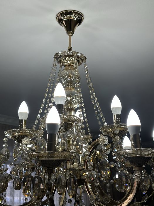 Хрустальная люстра