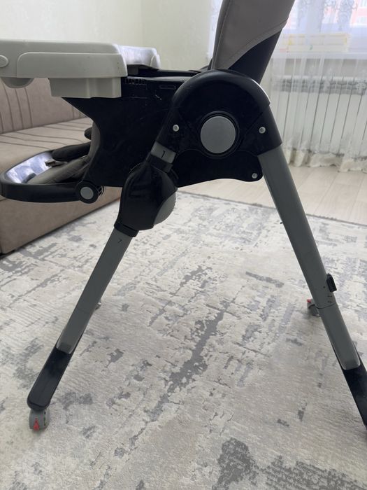 Продам стульчик для ребенка