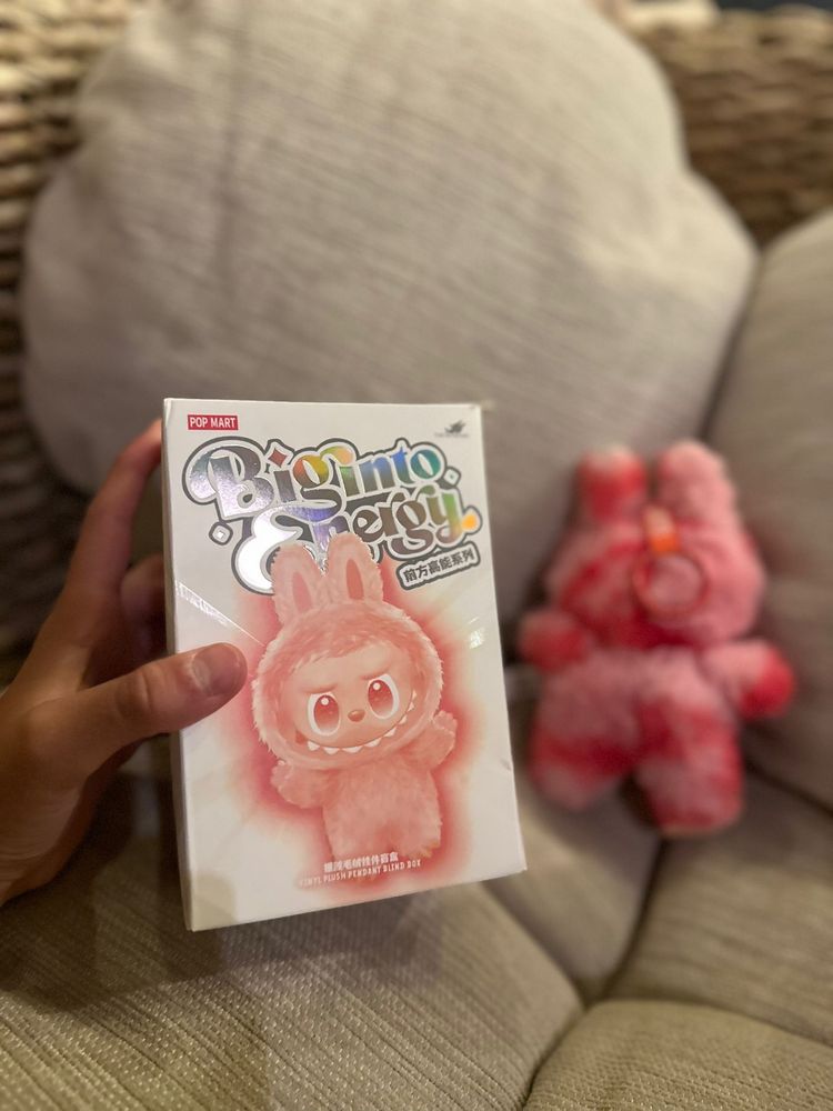 正規品Labubu big into energy LOVE エナジー THE MONSTERS Big into Energy Series-Vinyl Plush Pendant