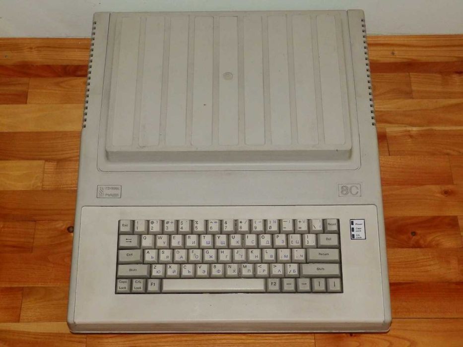 Компютър Правец 8С