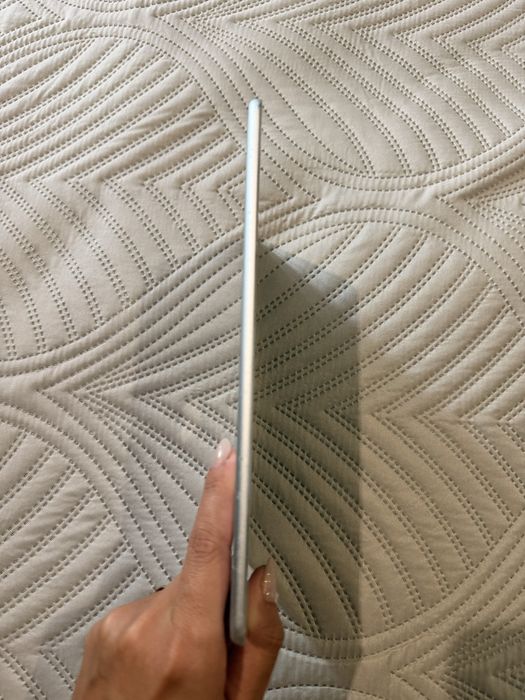 Ipad Air 2 64 gb silver - много добро състояние