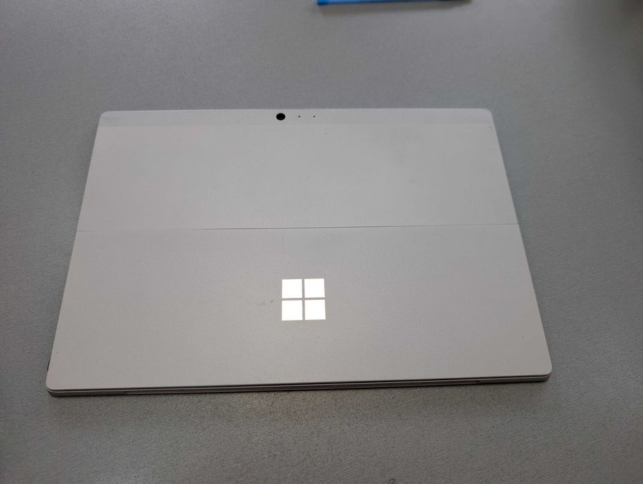Лаптоп Таблет Microsoft Surface Pro (5th Gen) LTE Sim карта