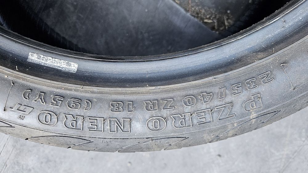 2бр гуми 235 40 18 пирели