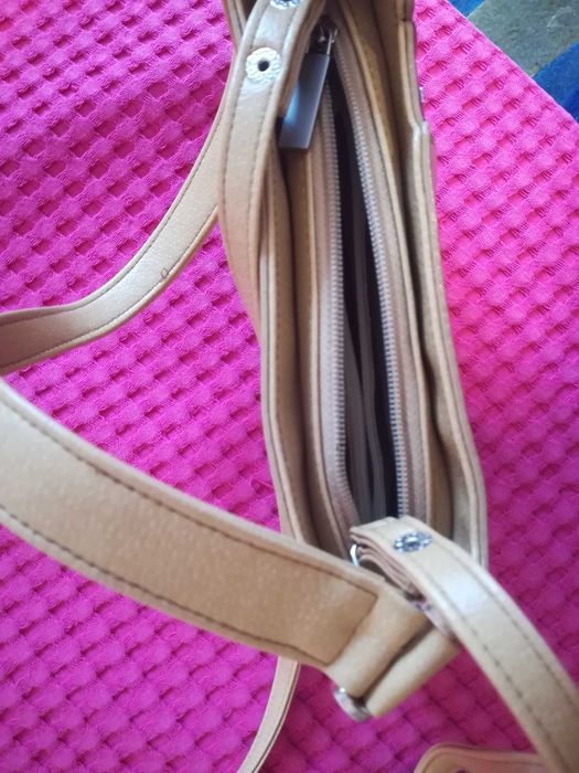 Дамска чанта, употребявана